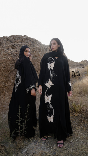 راهنمای خرید مانتو عبایی شیک برای مهمانی