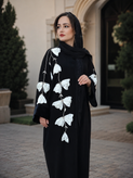 عبا مشکی کار دست با گل برجسته سفید